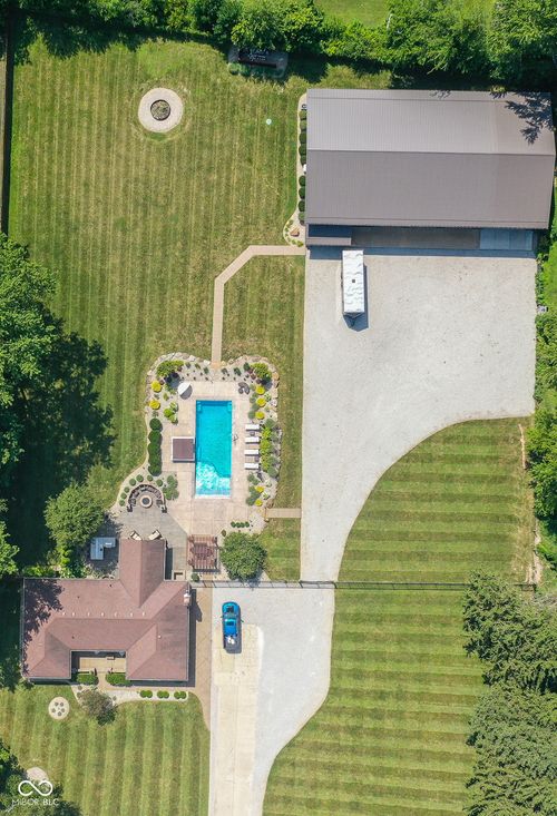 5892 N Fortville Pike, Greenfield, IN, 46140-8772 | Card Image