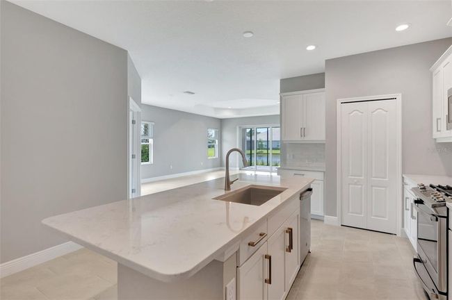 2638 Light Sky Ln, Home with 3 bedrooms, 2 bathrooms and null parking in BRADENTON FL | Image 28
