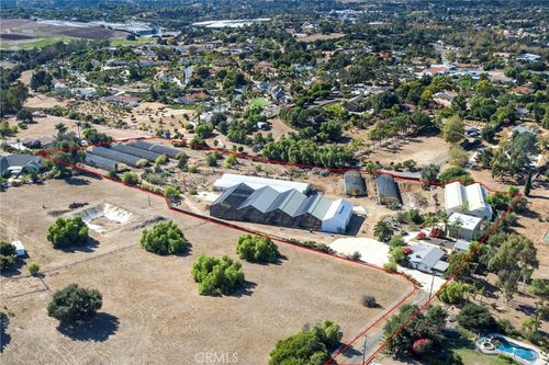 1881 Fuerte St, Fallbrook, CA, 92028-4324 | Card Image