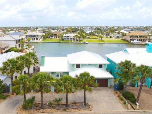 33 Blue Heron Dr, Rockport, TX, 78382-3771 | Card Image