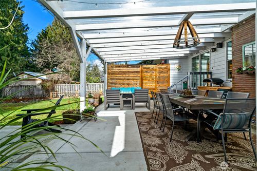 18903 127th Pl Se, Renton, WA, 98058-7908 | Card Image