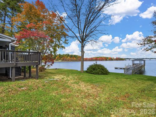 9115 Clement Cir, Terrell, NC, 28682-9719 | Card Image