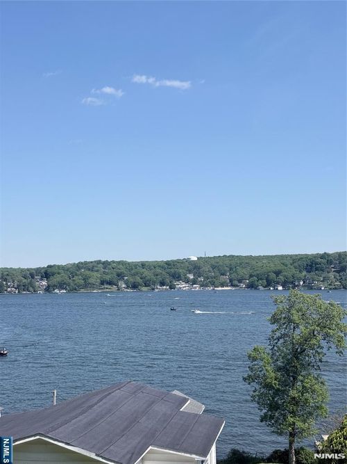 318 Lakeside Boulevard, Hopatcong, NJ, 07843 | Card Image