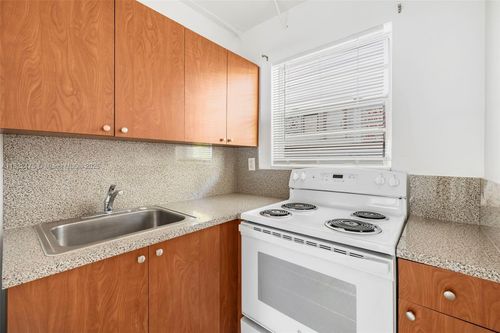 apt-3-5730 Nw 38th St, Virginia Gardens, FL, 33166-5758 | Card Image