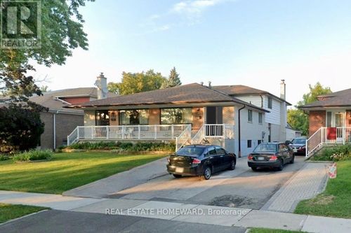 3341 Verhoeven Dr, Mississauga, ON, L5C2B3 | Card Image