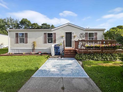 3606 Pinoak St, Clarkston, MI, 48348-1371 | Card Image