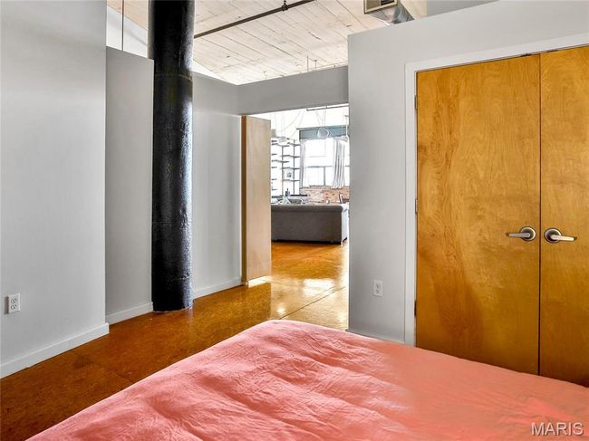 Bedroom is private | Image 15