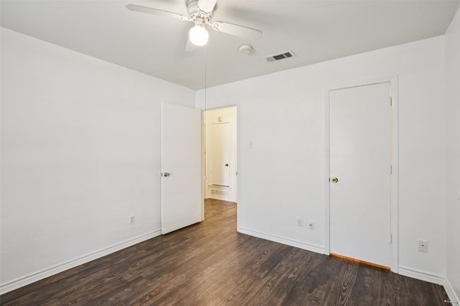 338 S Stewart Ave, Home with 6 bedrooms, 4 bathrooms and 4 parking in Lancaster TX | Image 21