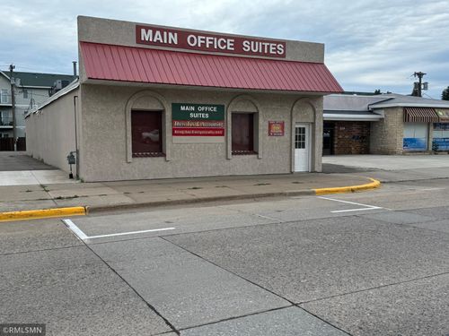 221 Union St S, Mora, MN, 55051-1571 | Card Image