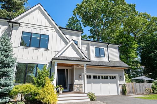 2-1058 Beacon St, Newton, MA, 02459-1742 | Card Image