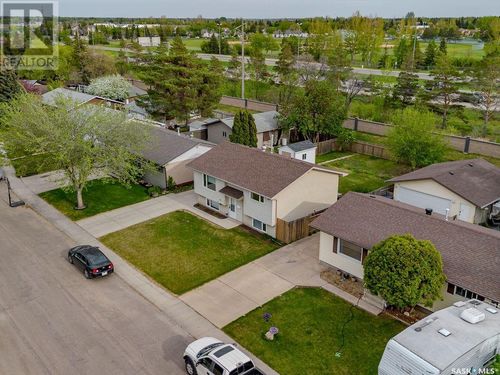 218 Tache Cres, Saskatoon, SK, S7L5G3 | Card Image