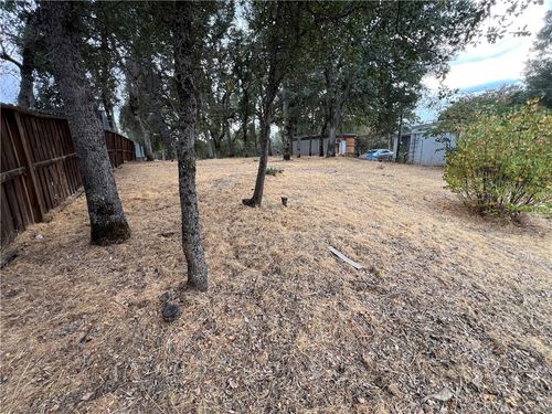 15530 31st Ave, Clearlake, CA, 95422-8128 | Card Image