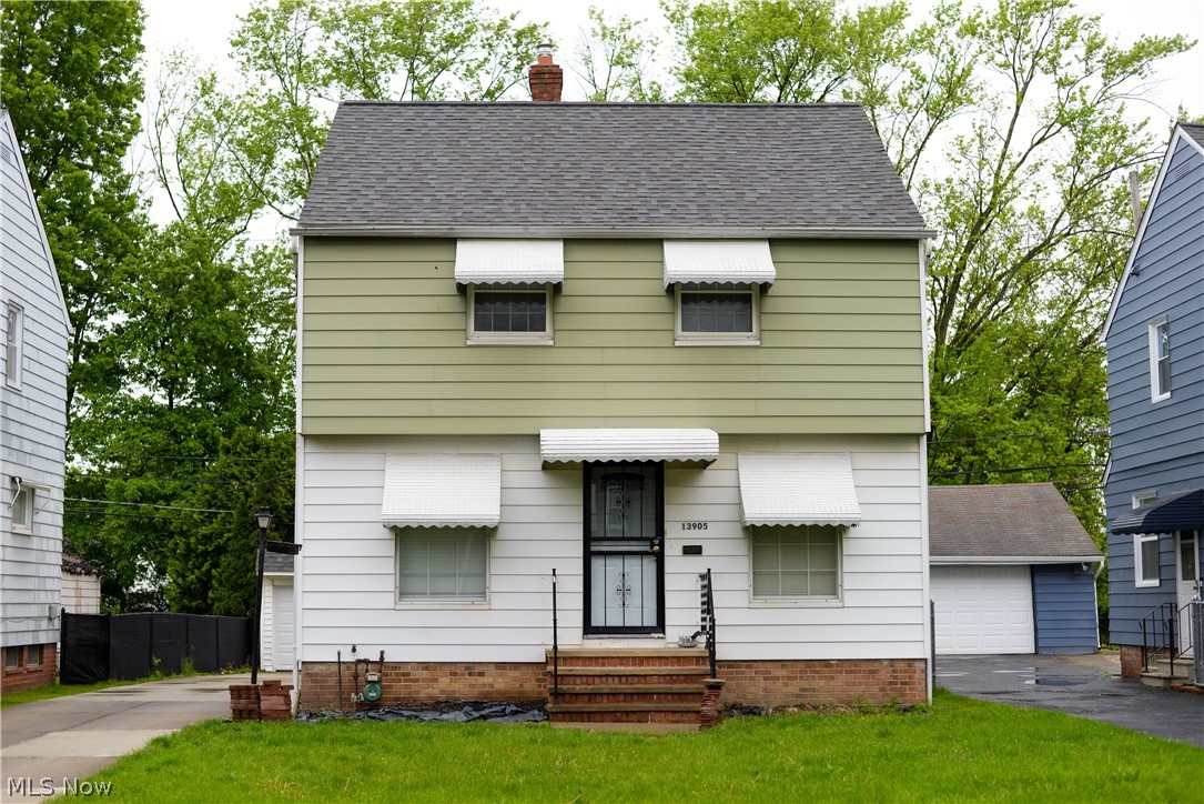 Thraves Ave, Cleveland, OH 44125