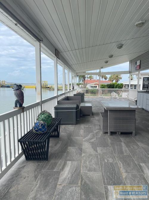 155 E Bonnet Cir, Port Isabel, TX, 78578 | Card Image