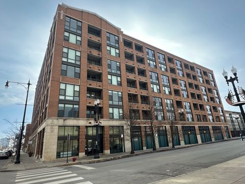 607-2300 S Michigan Avenue, Chicago, IL, 60616 | Card Image