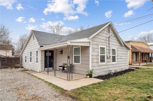 316 W Elm St, Olathe, KS, 66061-4024 | Card Image