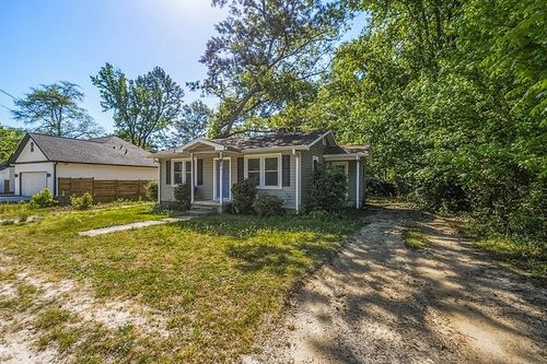 2 Kitty Ln, Taylors, SC, 29687-3236 | Card Image