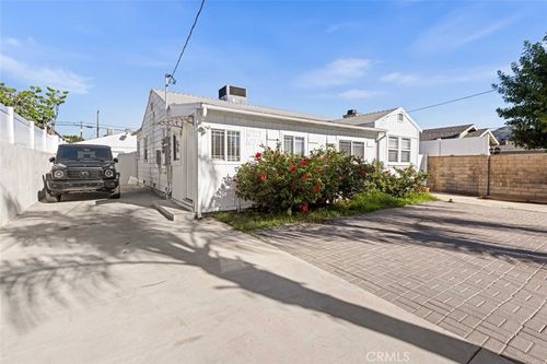 10717 Cantara St, Sun Valley, CA, 91352 | Card Image