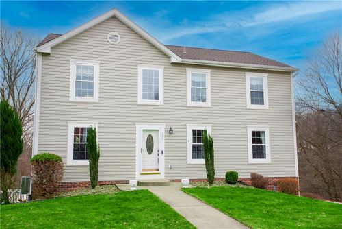 132 Winterbrook Dr, Cranberry Twp, PA, 16066-7716 | Card Image