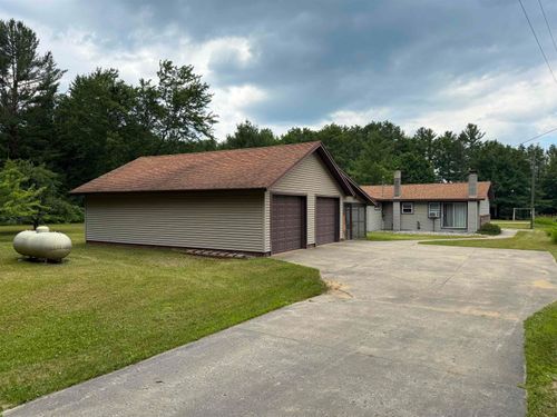 4910 Deerfield Dr Ne, Kalkaska, MI, 49646-9299 | Card Image