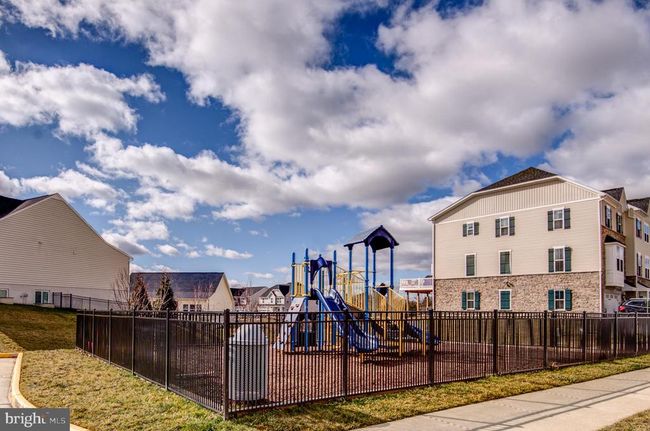 135 Wake Robin Ct, Townhouse with 3 bedrooms, 4 bathrooms and null parking in LAKE FREDERICK VA | Image 76