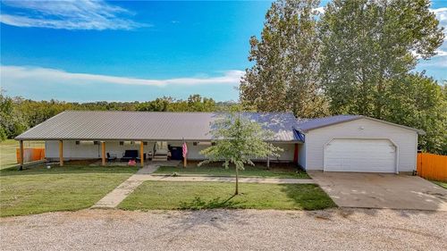 1082 Nw 150th Rd, Holden, MO, 64040-9396 | Card Image