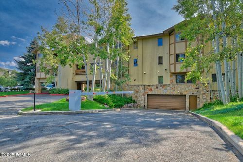 205-1585 Empire Ave, Park City, UT, 84060-5207 | Card Image