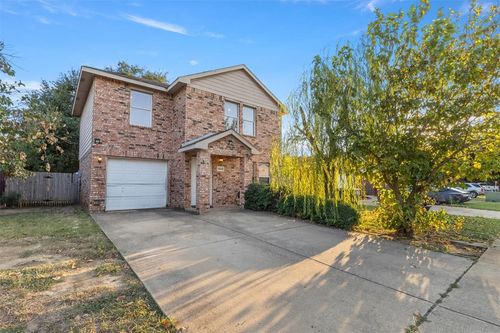 2444 Chinkapin Way, Dallas, TX, 75212-1675 | Card Image
