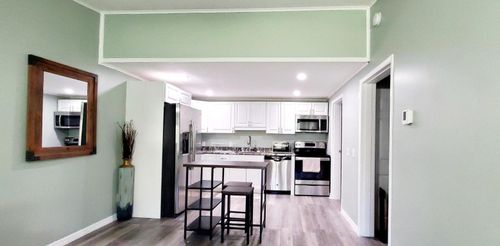 530 7th Pl, Vero Beach, FL, 32962-0722 | Card Image