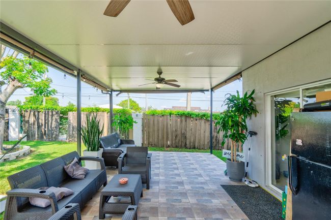 13688 Sw 264 Th Ter, House other with 4 bedrooms, 3 bathrooms and null parking in Homestead FL | Image 11