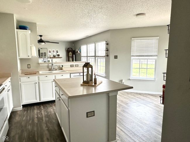 9873 Blue Ridge Way, House other with 3 bedrooms, 3 bathrooms and null parking in Indianapolis IN | Image 14