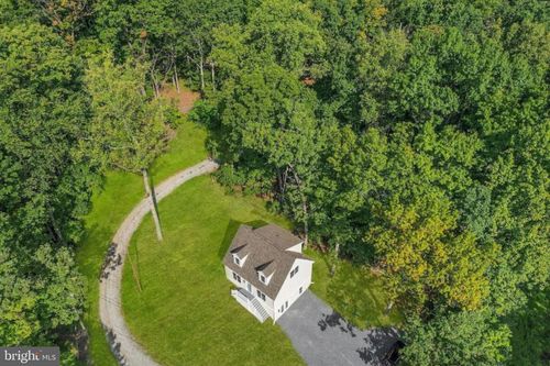 255 Laurel Ln, BLUEMONT, VA, 20135-4625 | Card Image