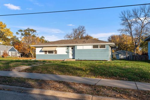 1613 Pullman Ave, Saint Paul Park, MN, 55071-1206 | Card Image