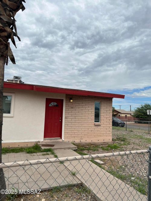 1755 N 4th Ave, Tucson, AZ, 85705-8953 | Card Image