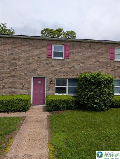 apt-e38-121 Hillcrest Ln, Slatington, PA, 18080-2124 | Card Image