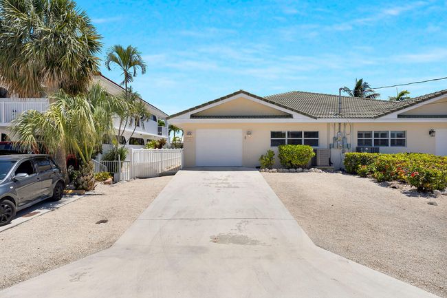 Front of Home | Image 4