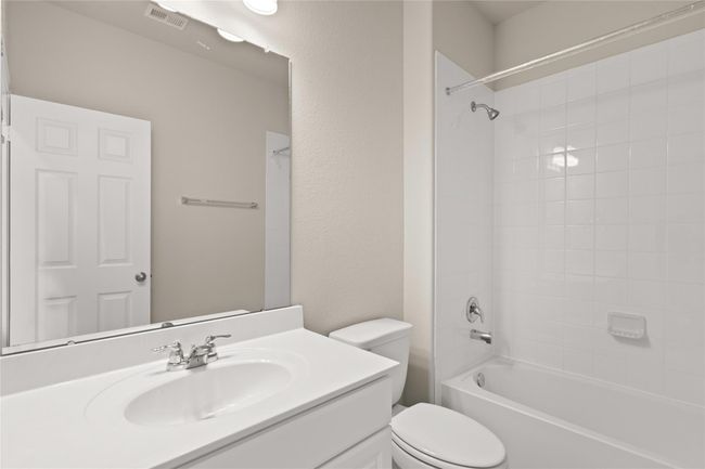 Note: Sample product photo. Actual exterior and interior selections may vary by homesite. Photo may be virtually staged | Image 7