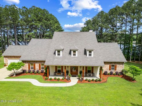 130 Pine Lake Cv, Flora, MS, 39071-9662 | Card Image