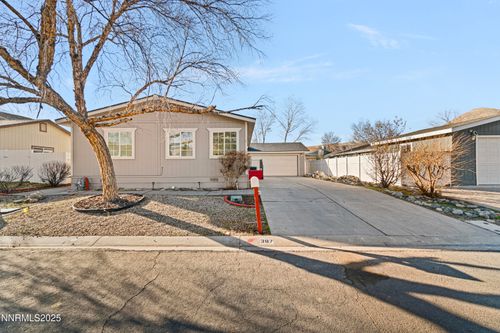 387 Rue De La Rouge, Sparks, NV, 89434-9516 | Card Image