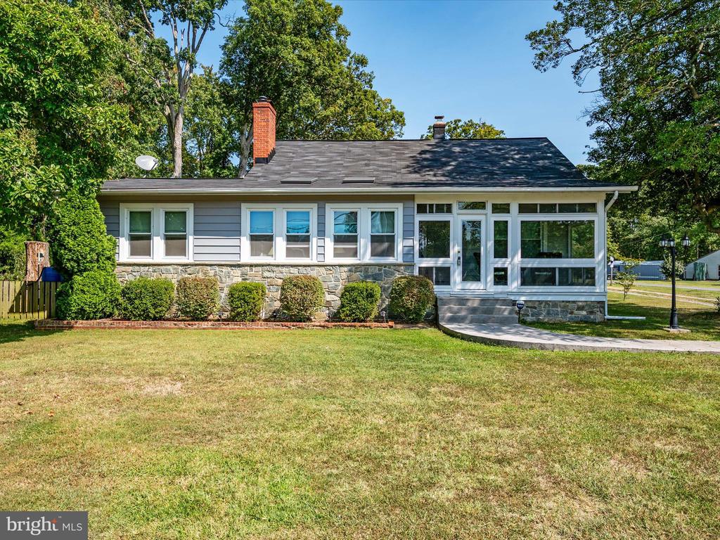 Mayo Rd, Edgewater, MD 21037