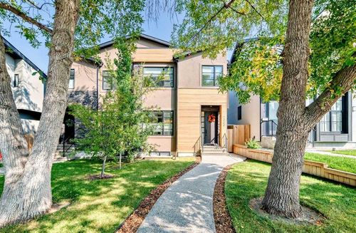 2808 39 Street Sw, Calgary, AB, T3E3G7 | Card Image