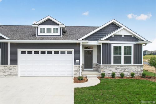 365 Mcdowell Dr, Howell, MI, 48843-5833 | Card Image