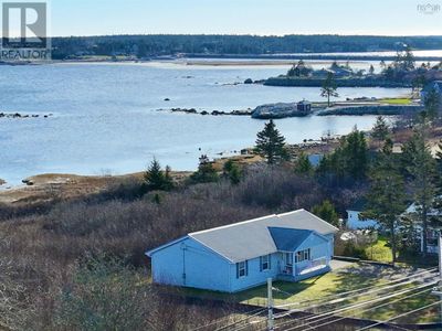 3585 Highway 3, House other with 3 bedrooms, 2 bathrooms and null parking in Barrington Passage NS | Image 2