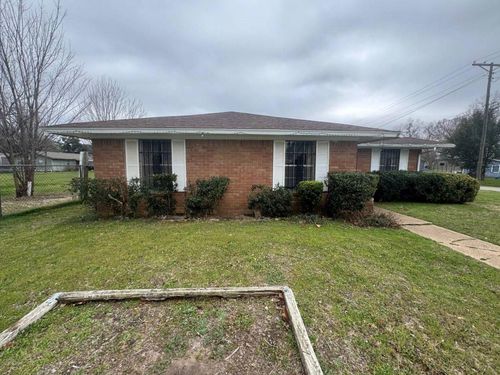 1209 W 2nd St, Hearne, TX, 77859-2449 | Card Image