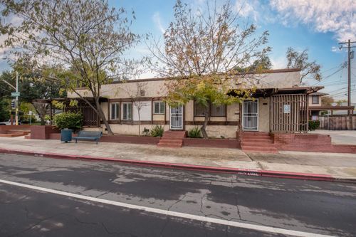 747 E Weldon Ave, Fresno, CA, 93704-6136 | Card Image