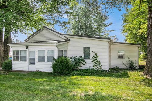 7513 N Albion St, Wawaka, IN, 46794-9794 | Card Image