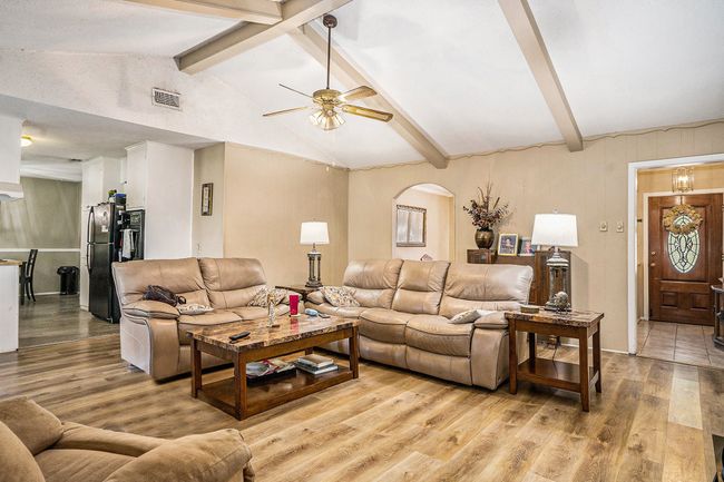 7332 Trimble Dr, House other with 3 bedrooms, 2 bathrooms and null parking in Fort Worth TX | Image 9