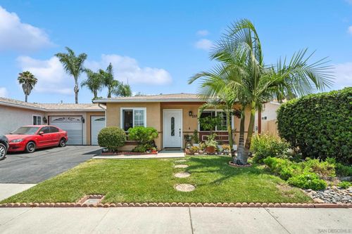 253 Holiday Way, Oceanside, CA, 92057-5141 | Card Image
