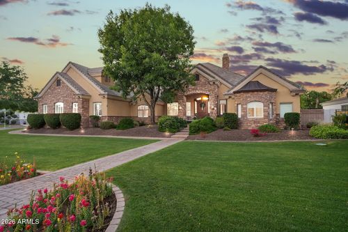 2918 E Waterman Way, Gilbert, AZ, 85297-7612 | Card Image