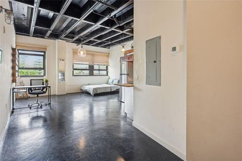 apt-326-878 Peachtree St Ne, Atlanta, GA, 30309-4429 | Card Image